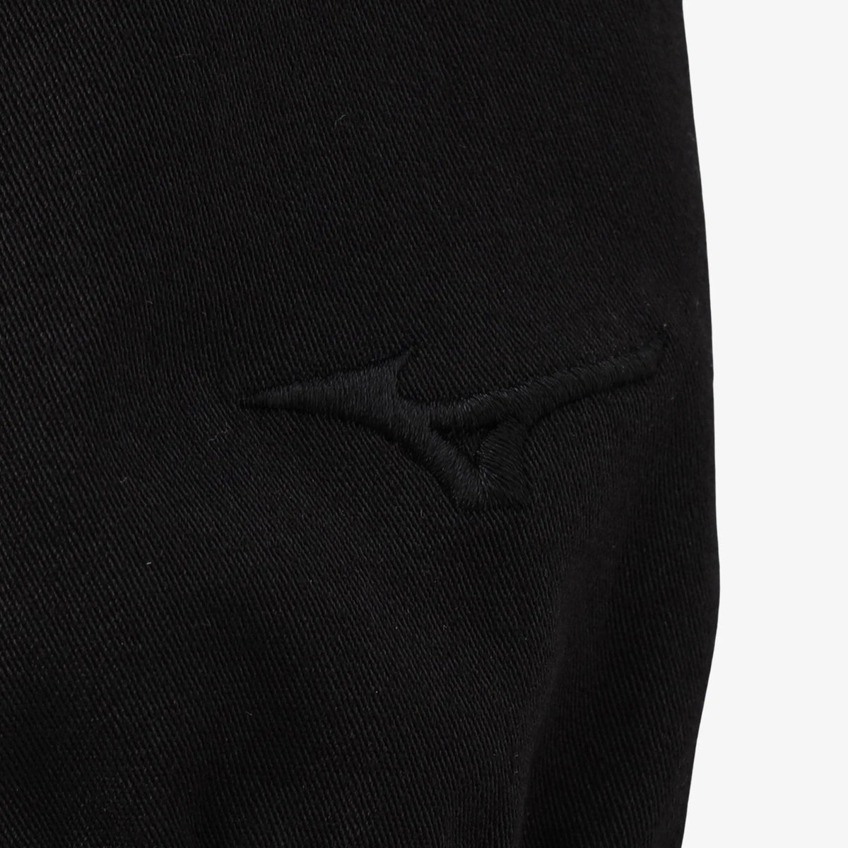 Black (09)