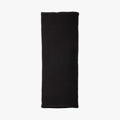 Black (9090)