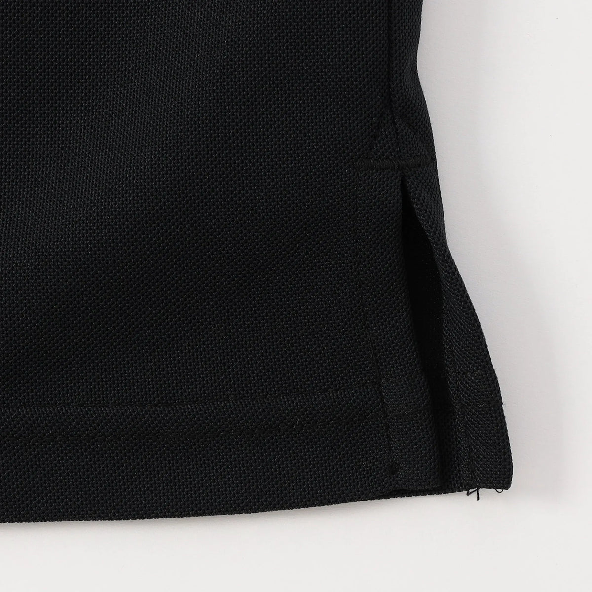 Black (09)
