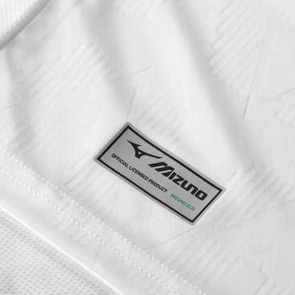 White (01)