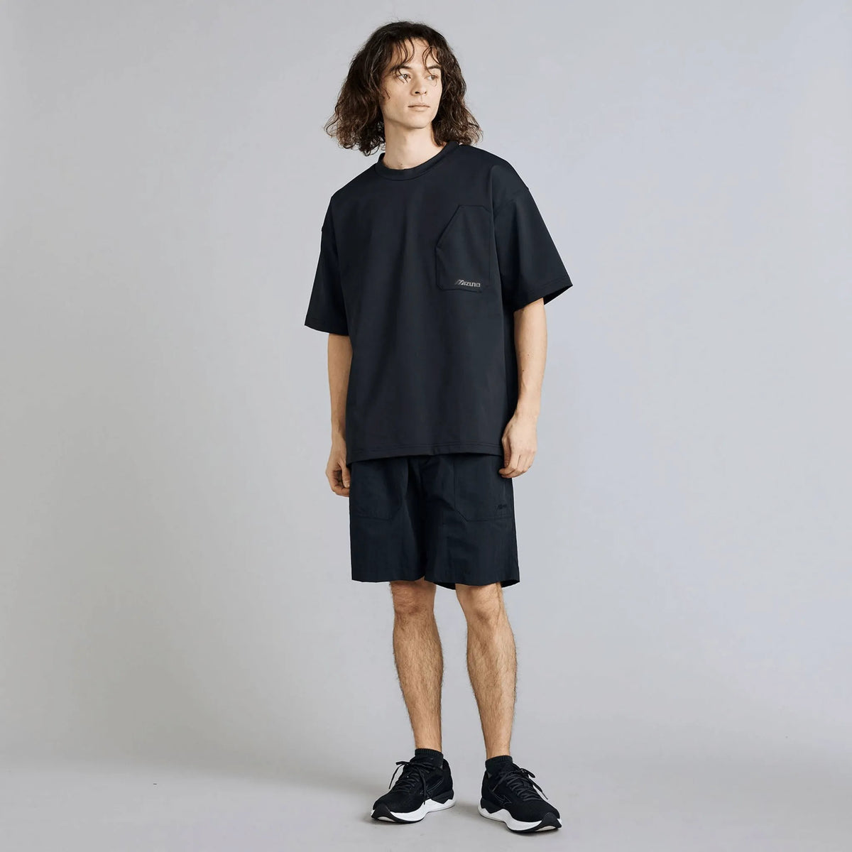 Black (09)