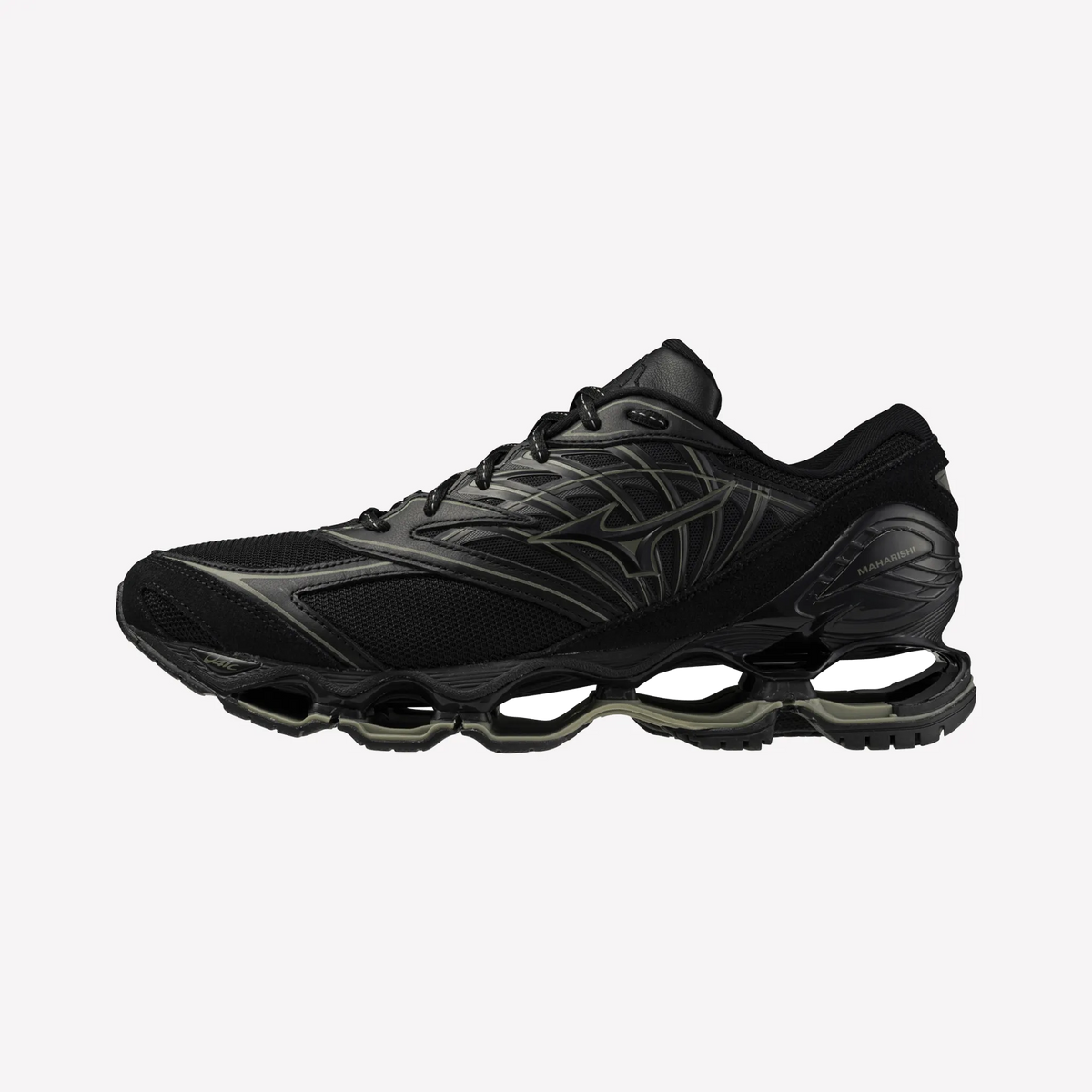 Black Black (01)