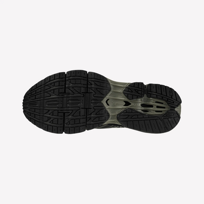 Black Black (01)