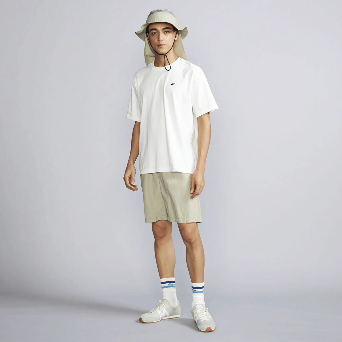White (01)