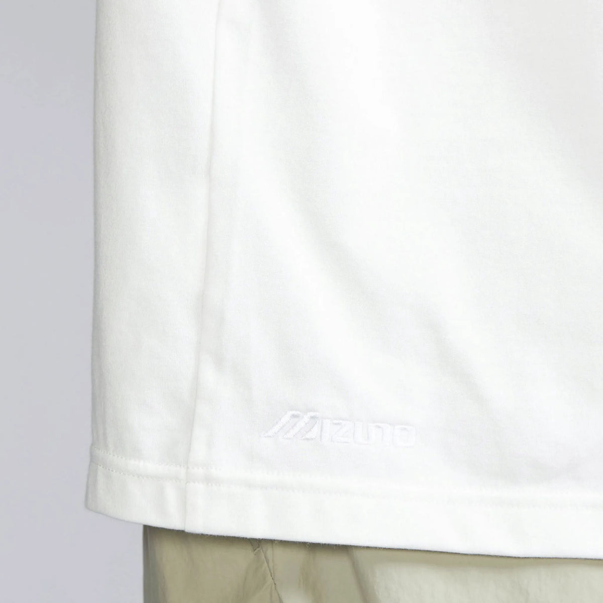 White (01)