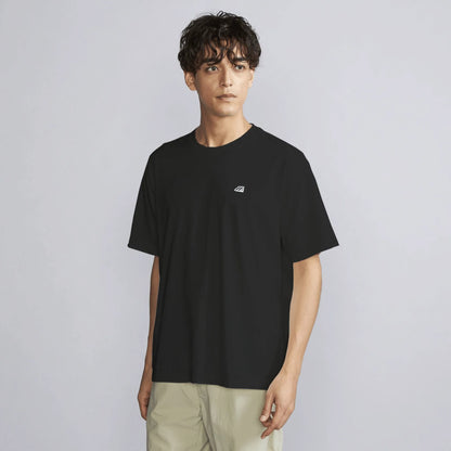 Black (09)