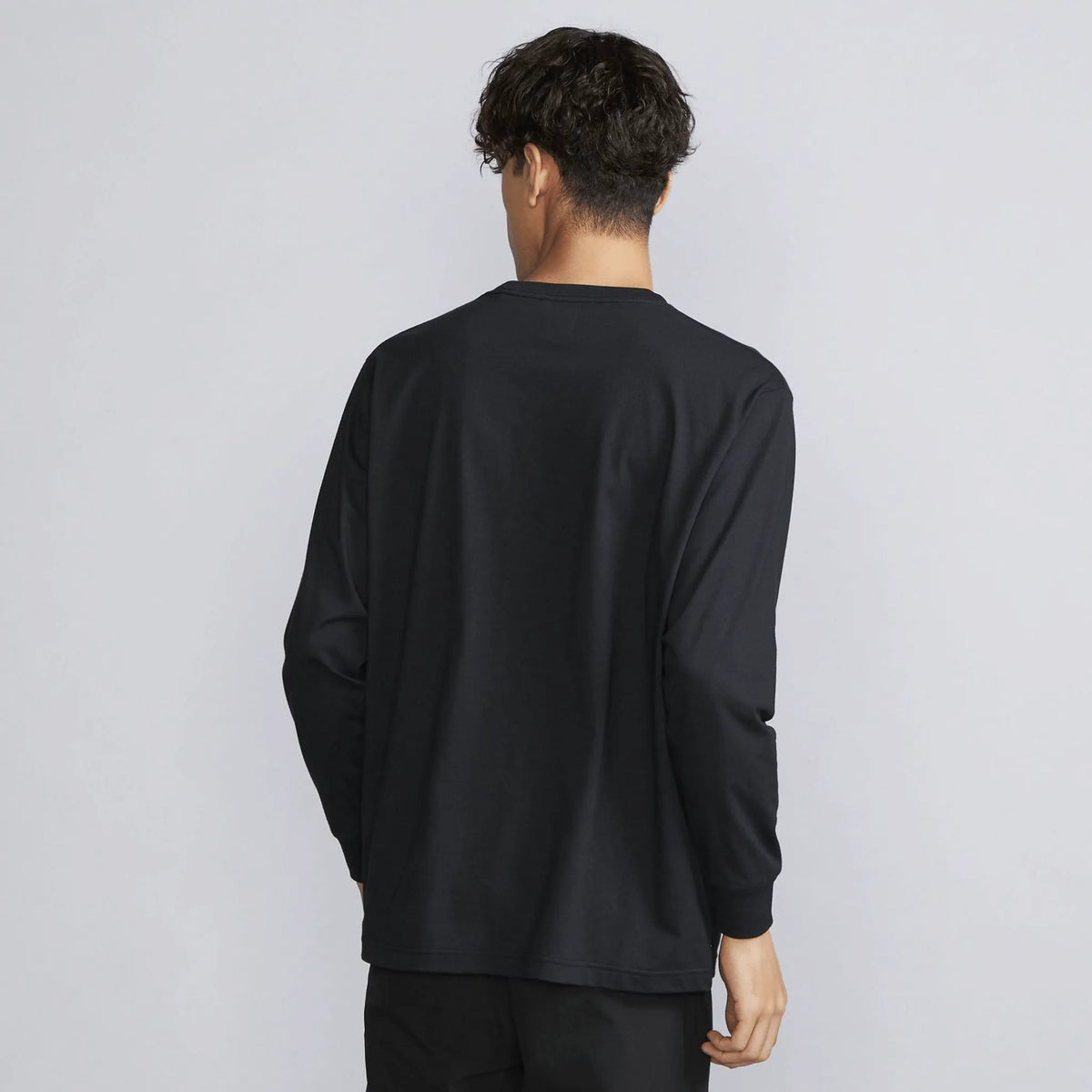 Black (09)