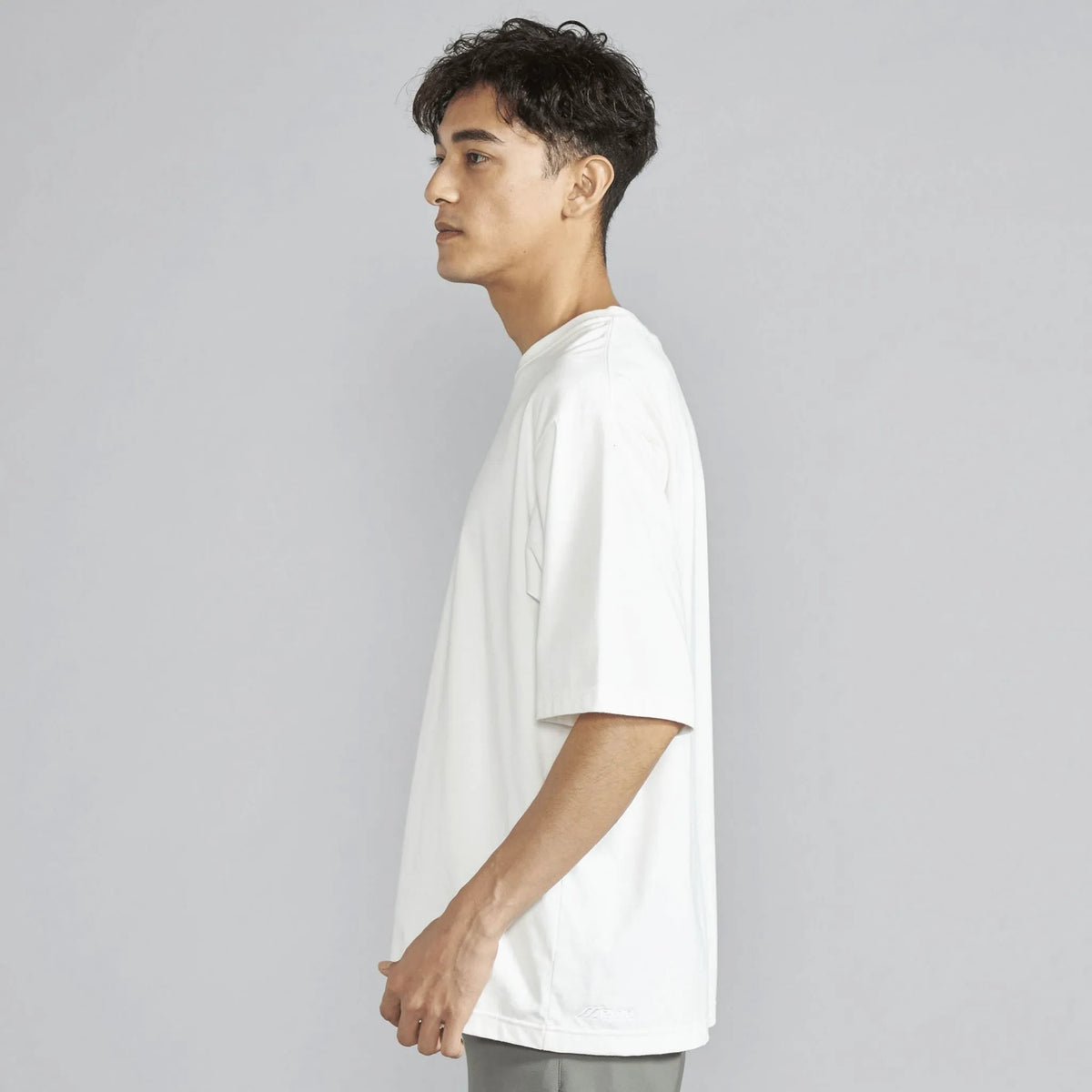 White (01)