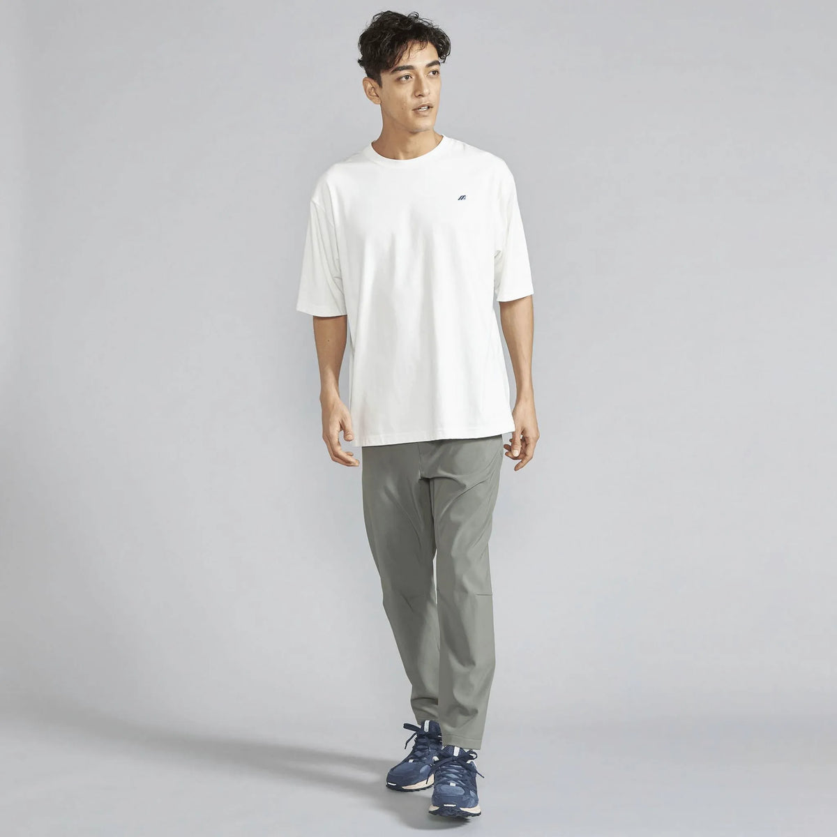 White (01)