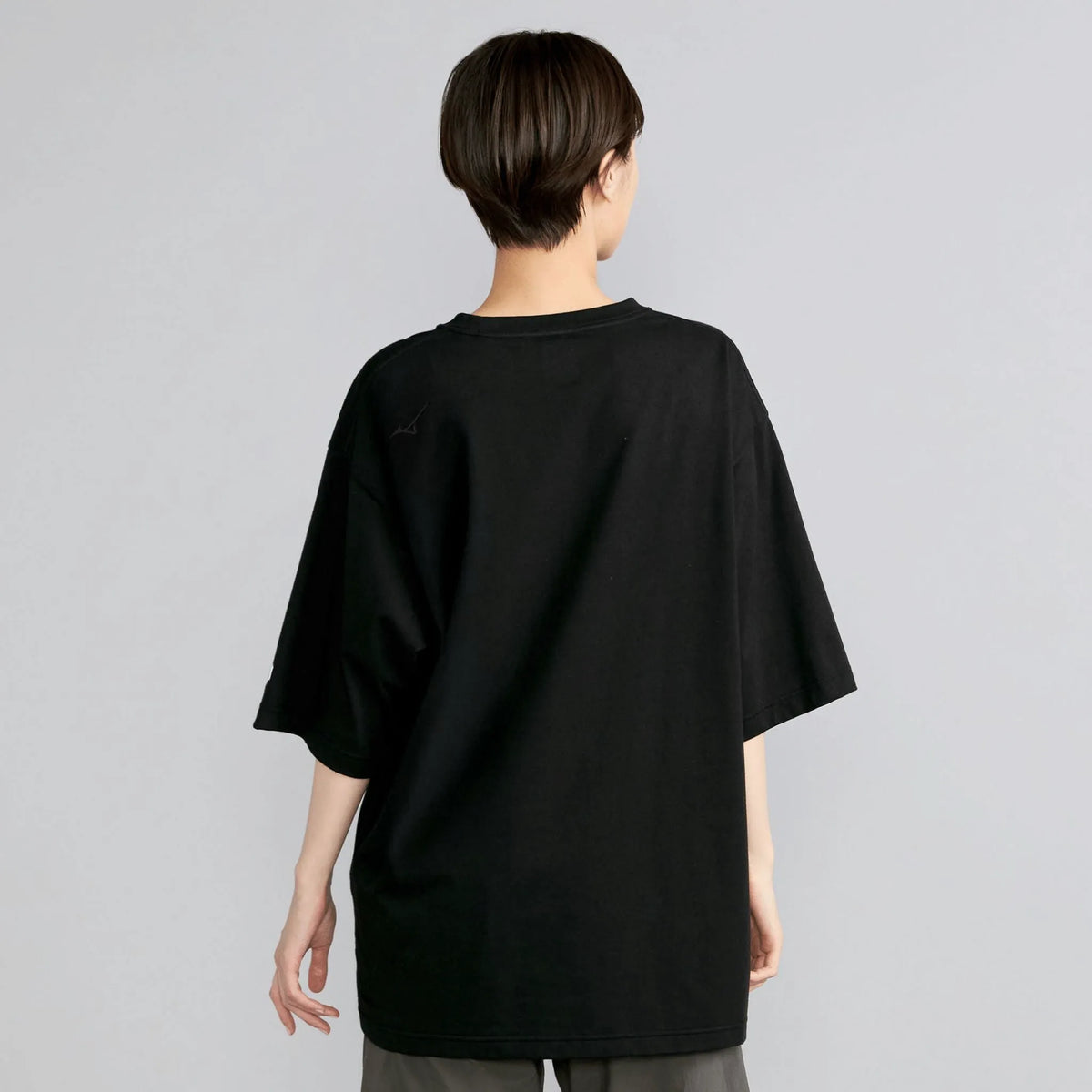 Black (09)