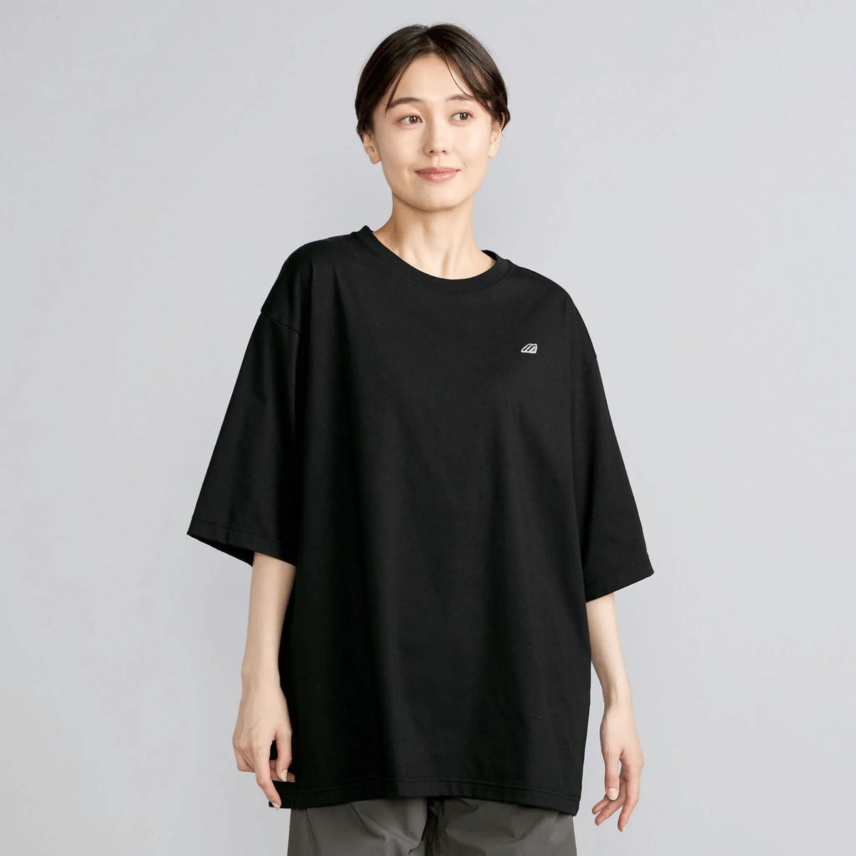 Black (09)