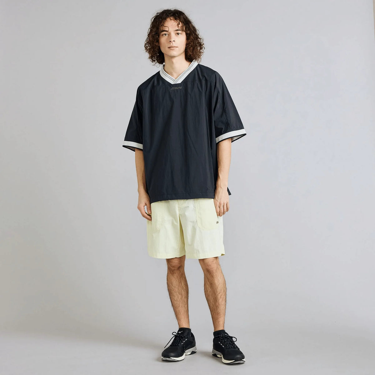 Black (09)