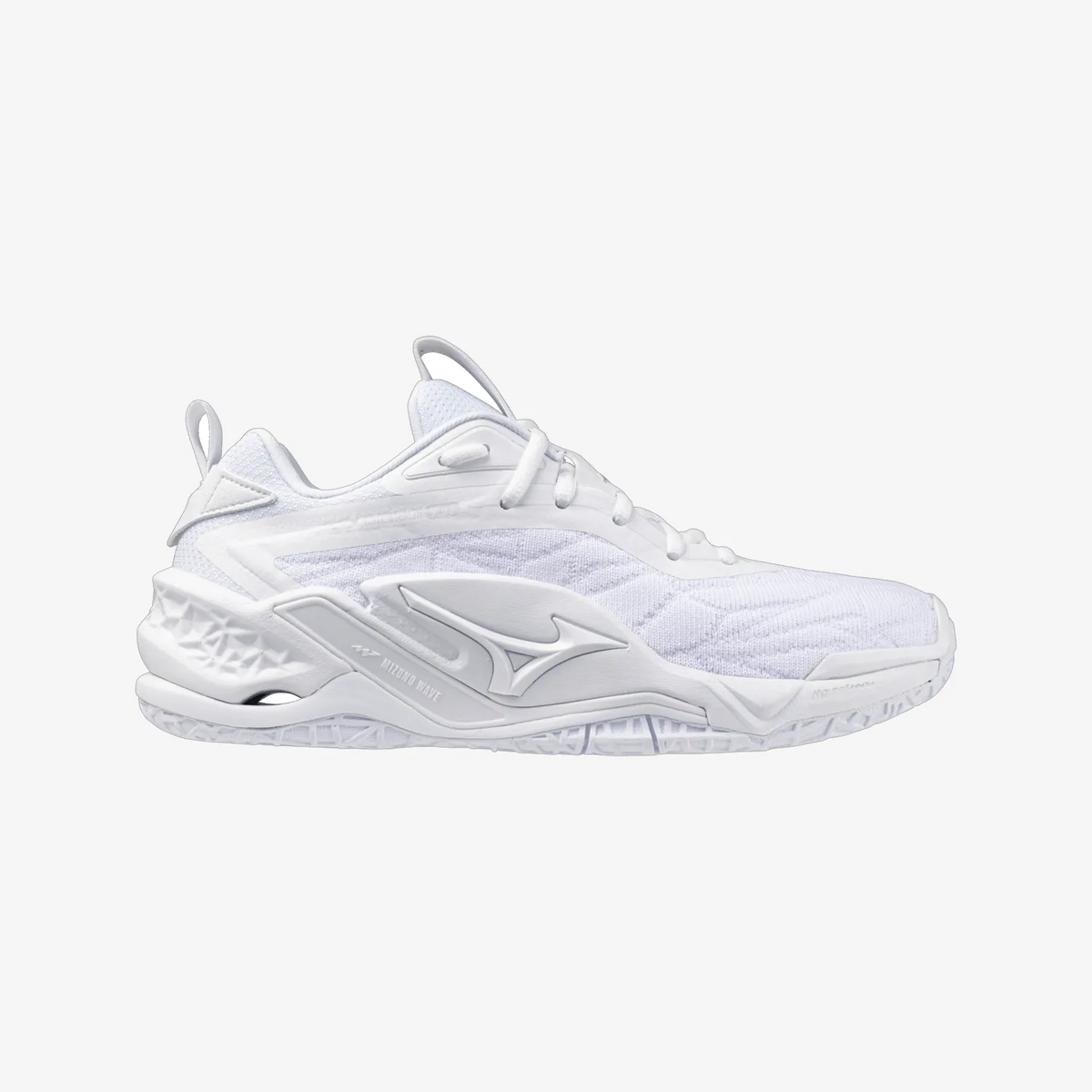 White White (52)